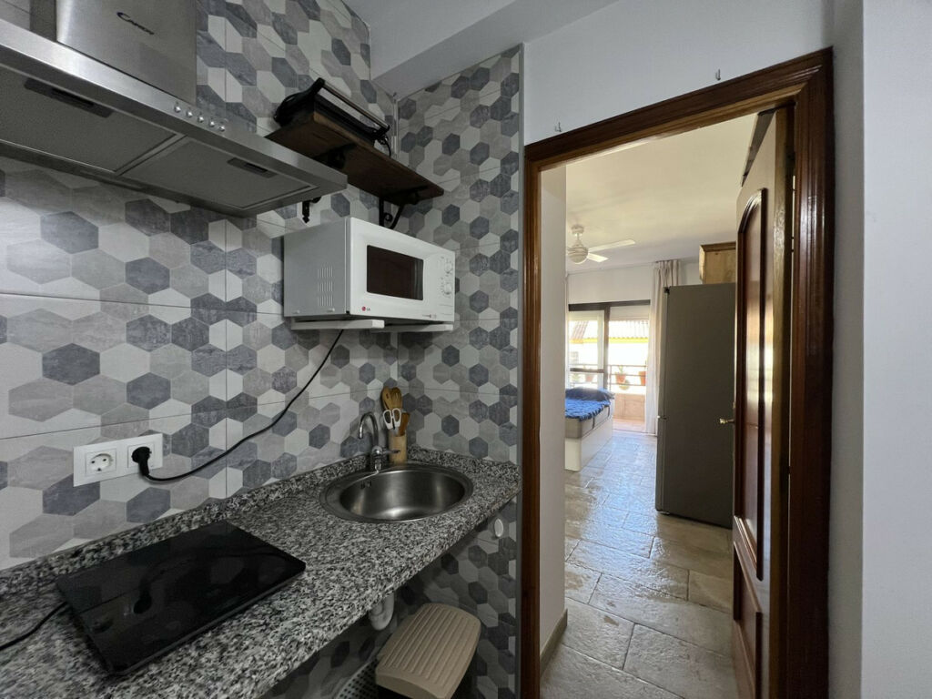 Middle Floor Studio Torremolinos Málaga - image 7
