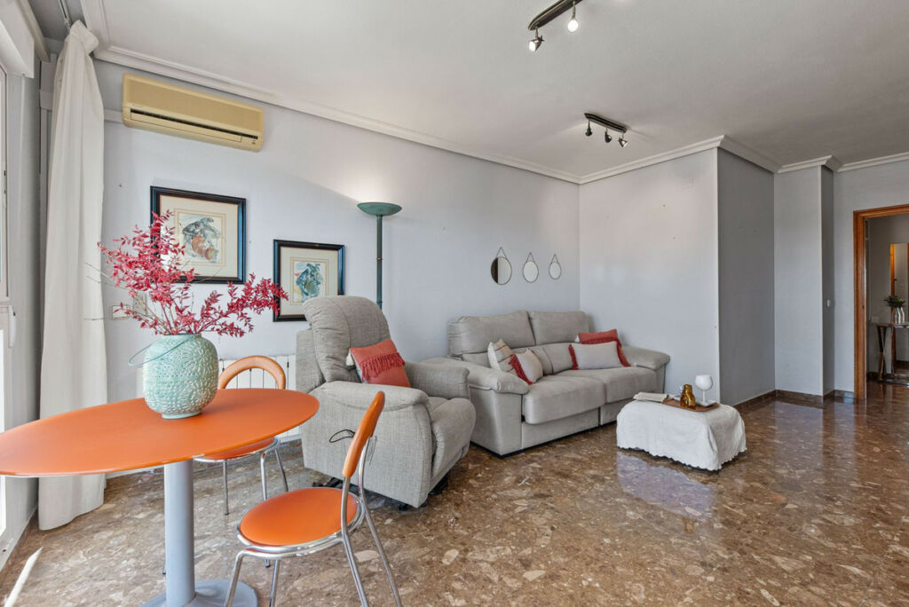 Middle Floor Apartment El Campello Alicante - image 8