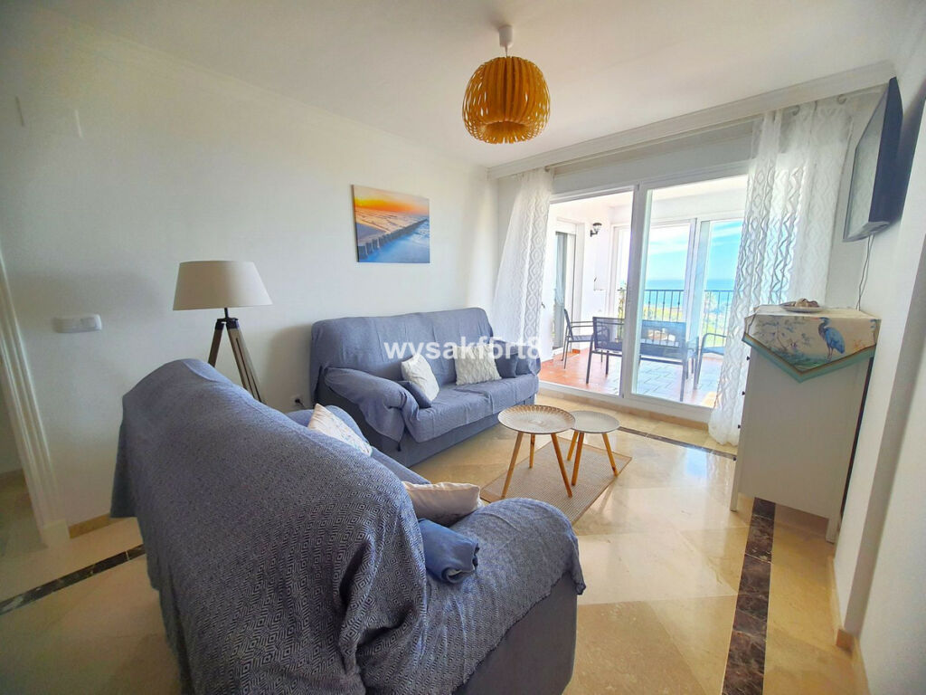 Middle Floor Apartment La Duquesa Málaga - image 9