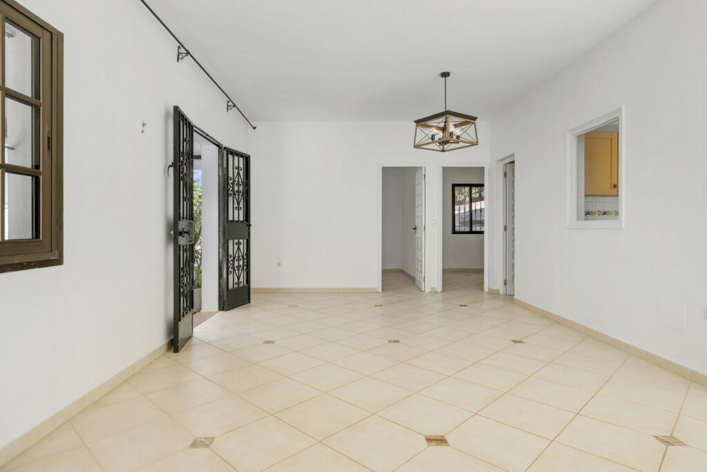 Detached Villa Coín Málaga - image 8