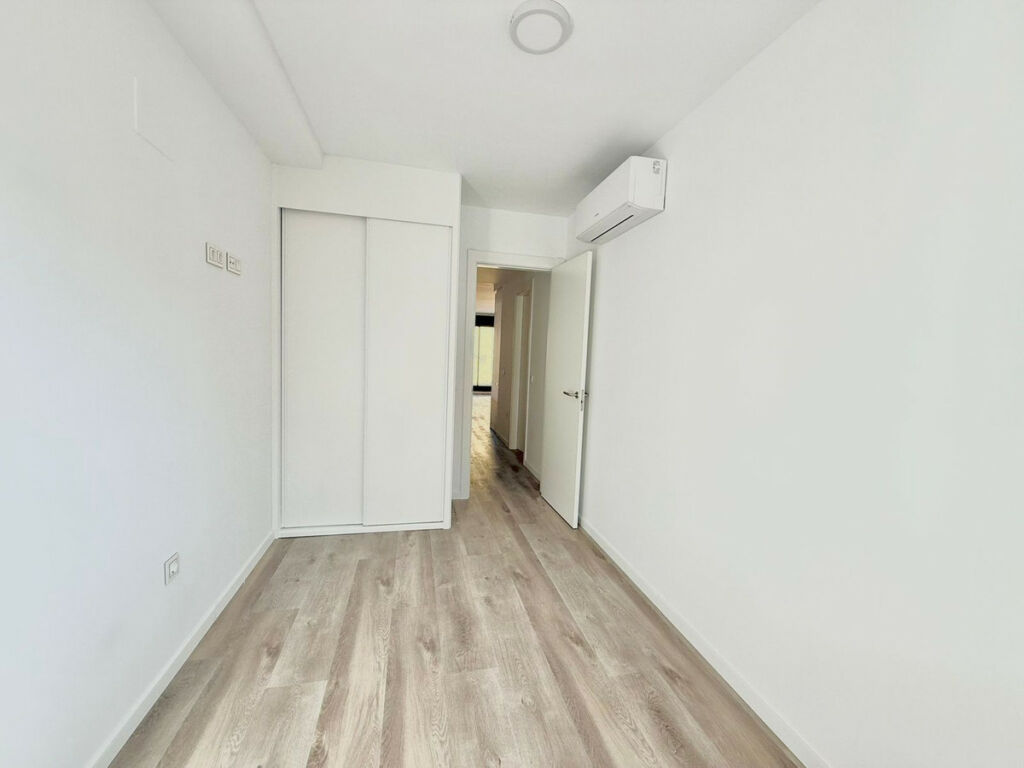 Middle Floor Apartment Fuengirola Málaga - image 8