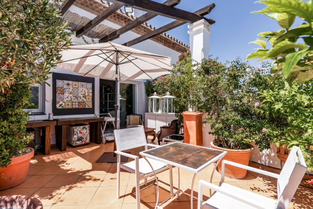 Penthouse Nueva Andalucía Málaga - image 8