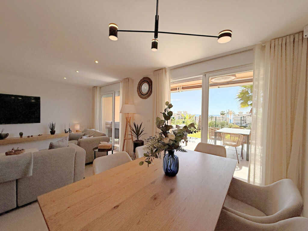 Townhouse Estepona Málaga - image 8