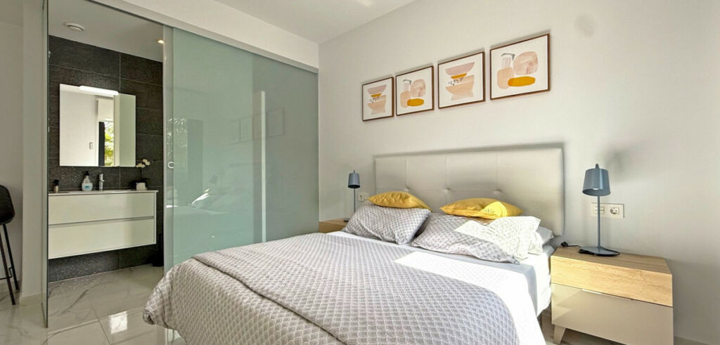 Middle Floor Apartment Los Altos Alicante - image 8