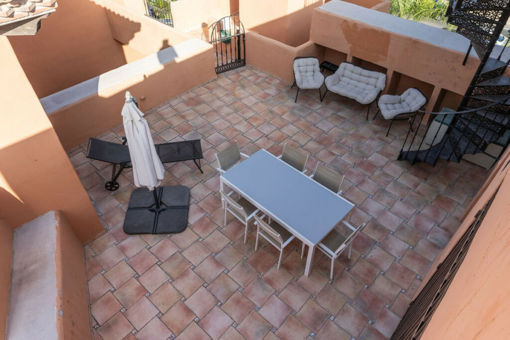 Penthouse New Golden Mile Málaga - image 8