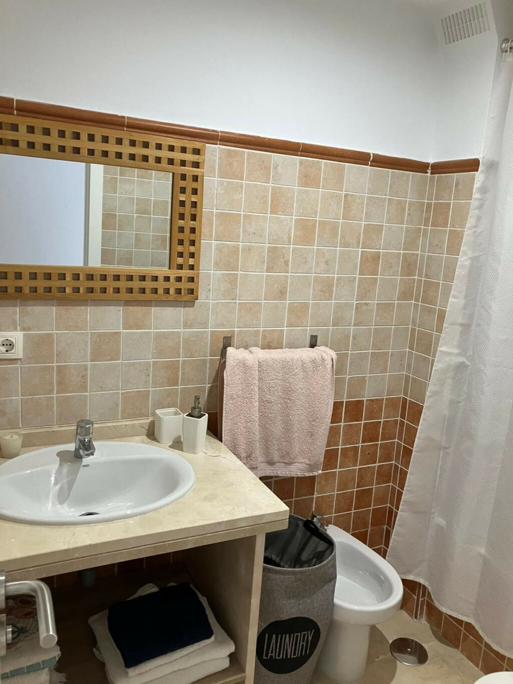 Middle Floor Apartment Casares Playa Málaga - image 8
