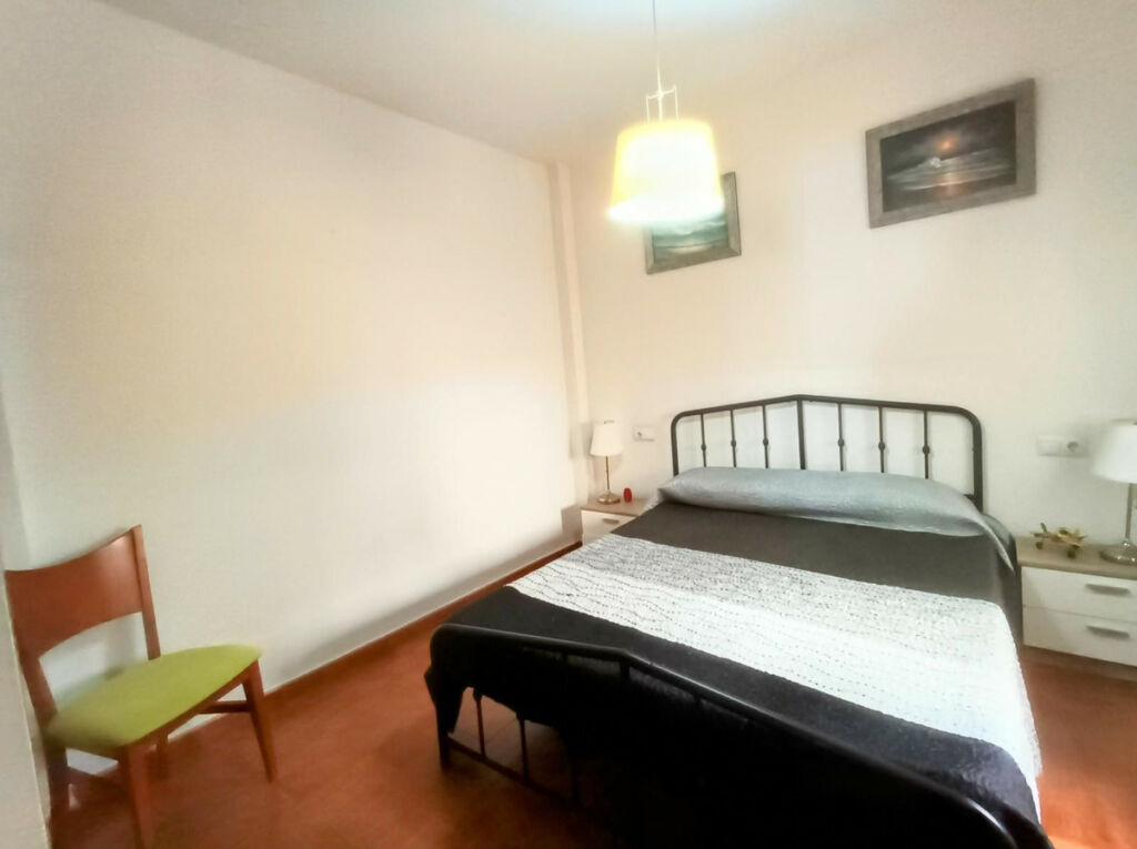 Middle Floor Apartment Las Lagunas Málaga - image 8