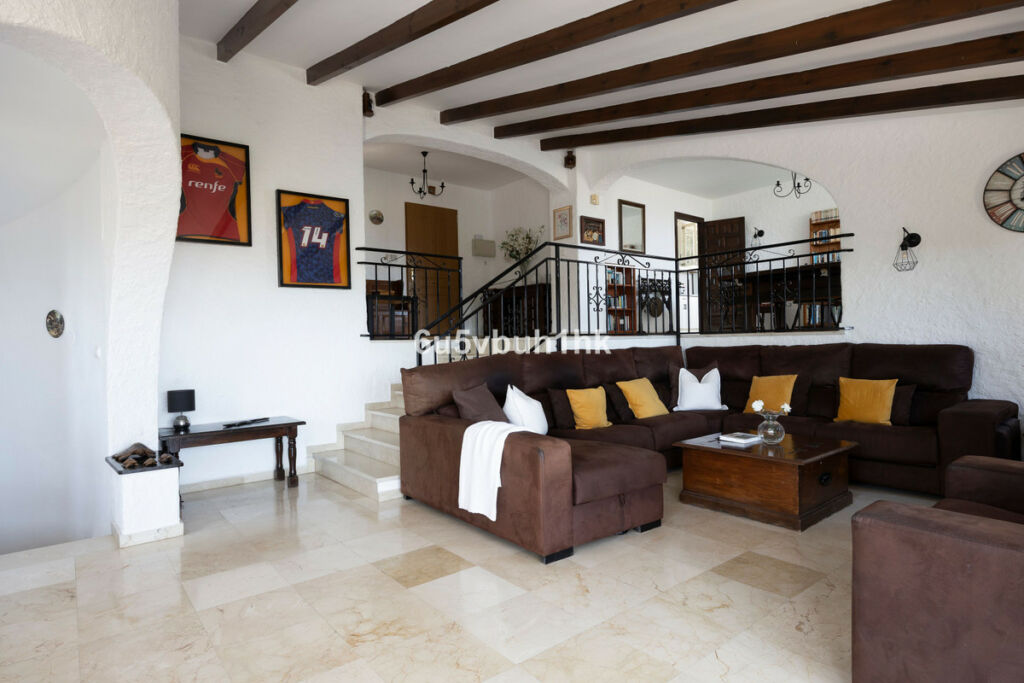 Detached Villa Torremuelle Málaga - image 8