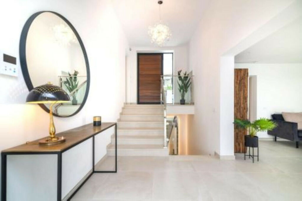 Detached Villa Guadalmina Alta Málaga - image 8