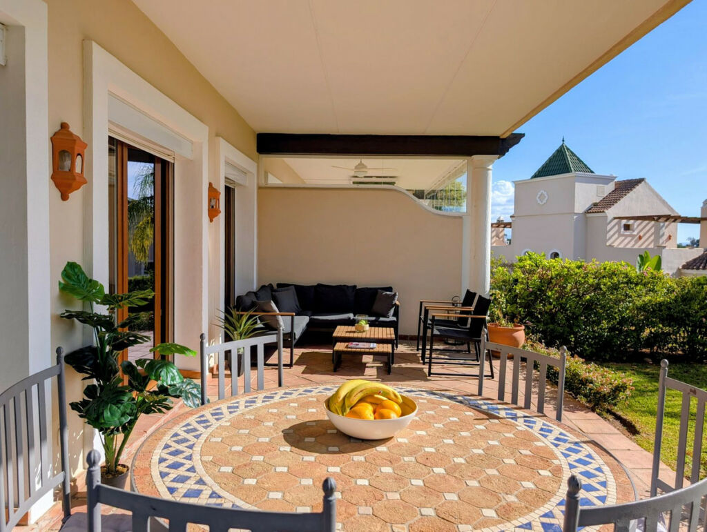 Semi-Detached House El Paraiso Málaga - image 11