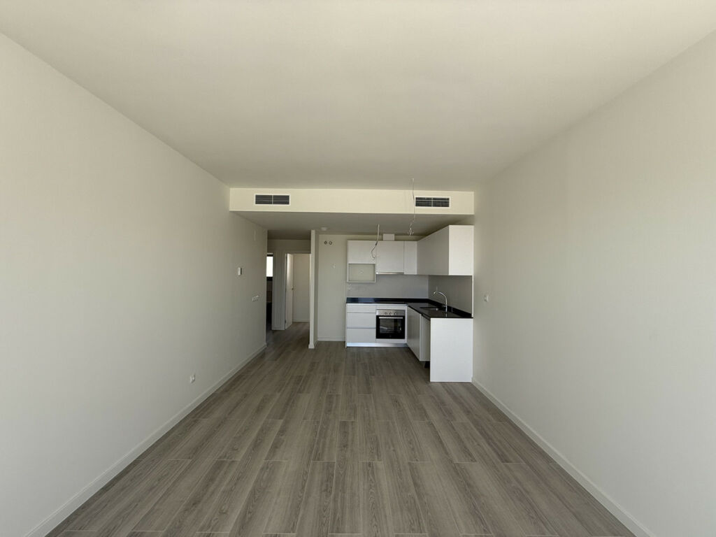 Middle Floor Apartment Estepona Málaga - image 8