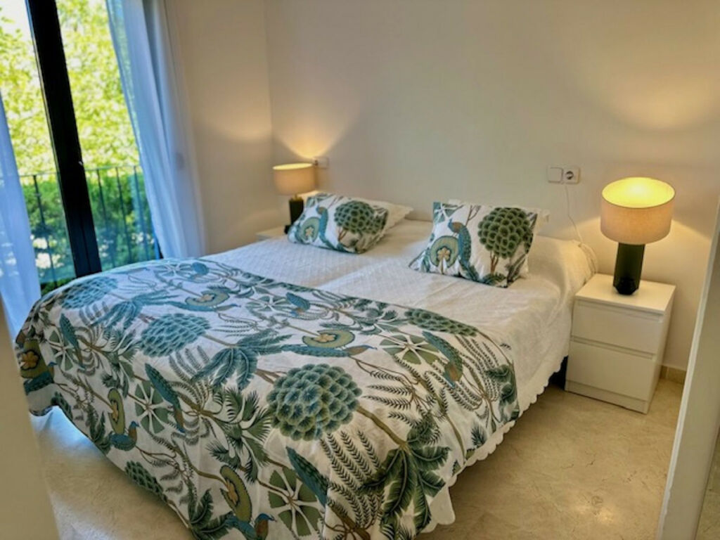Middle Floor Apartment Marbella Málaga - image 8