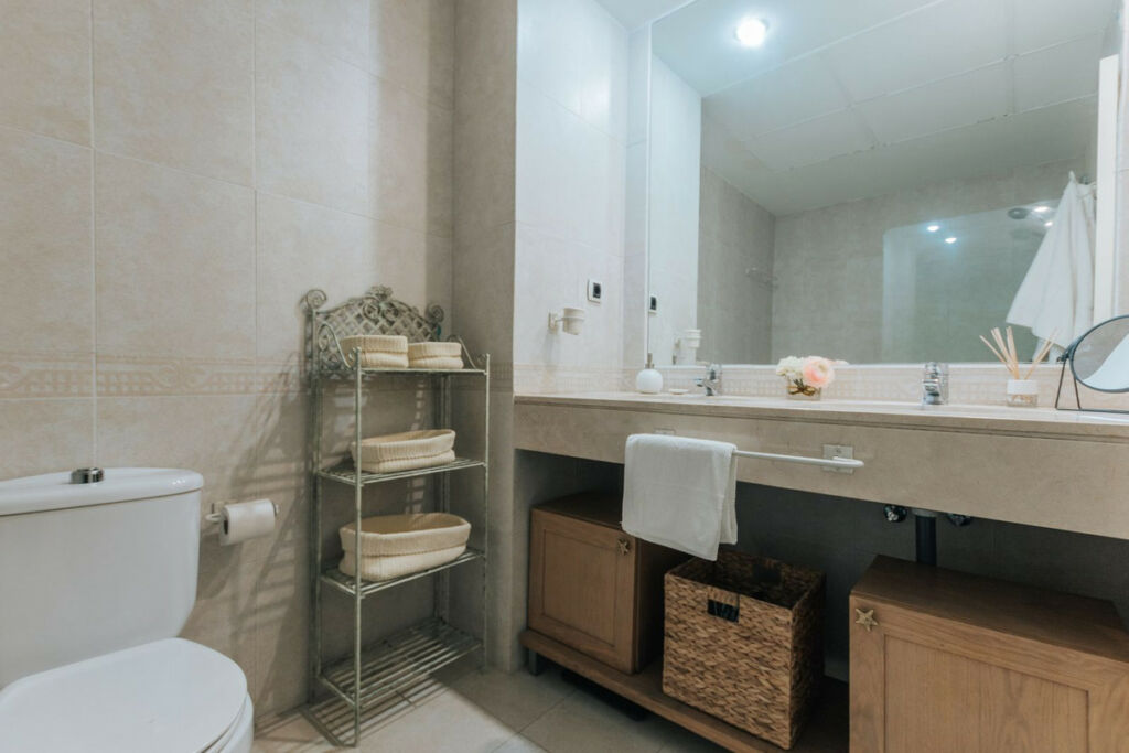 Ground Floor Apartment Bahía de Marbella Málaga - image 8
