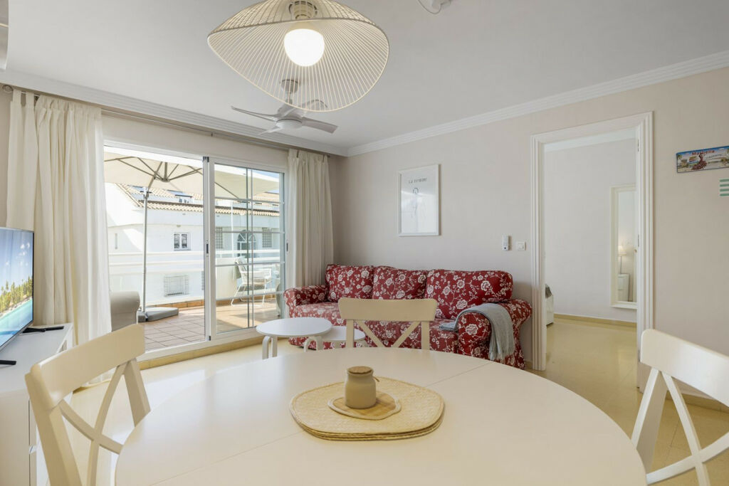 Middle Floor Apartment Marbella Málaga - image 8