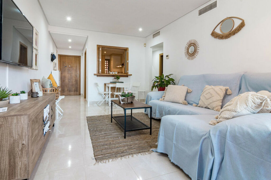 Ground Floor Apartment Selwo Málaga - image 8