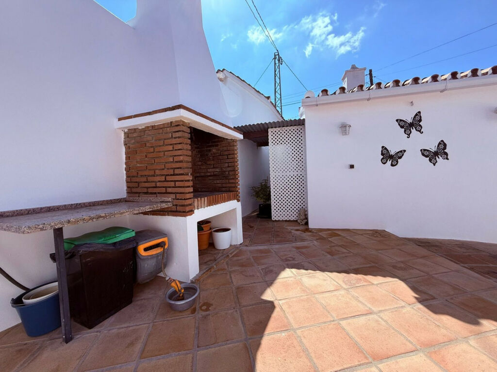 Detached Villa Coín Málaga - image 8