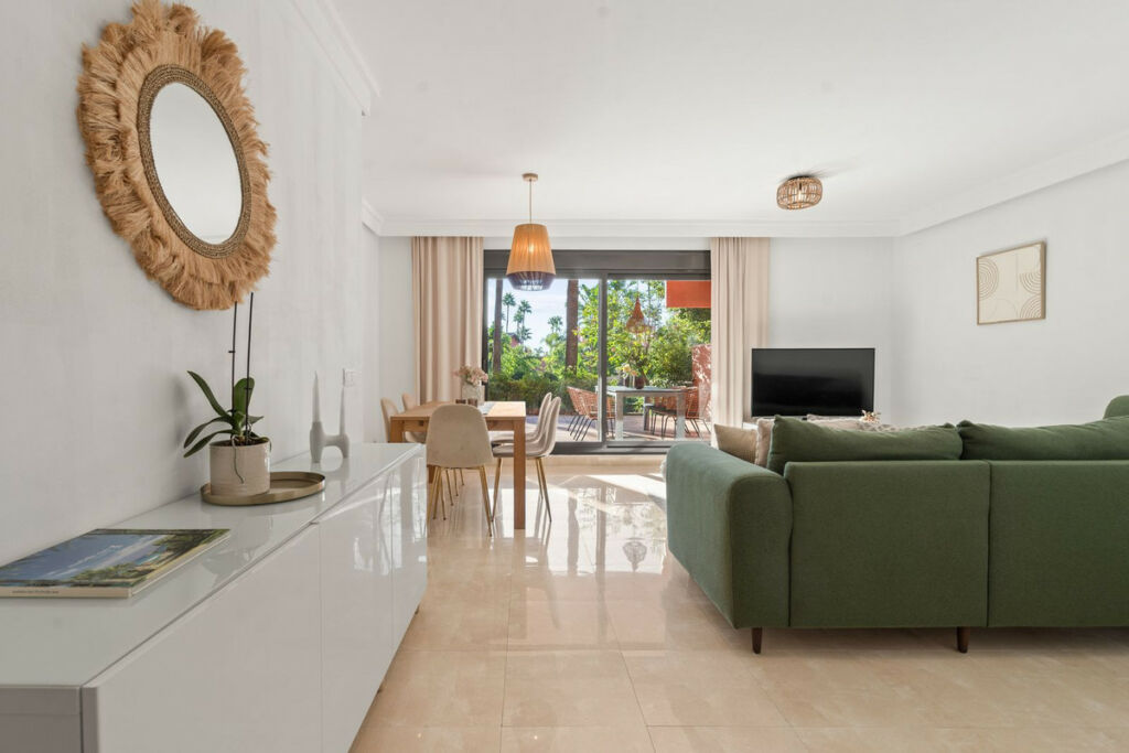 Ground Floor Apartment Estepona Málaga - image 8