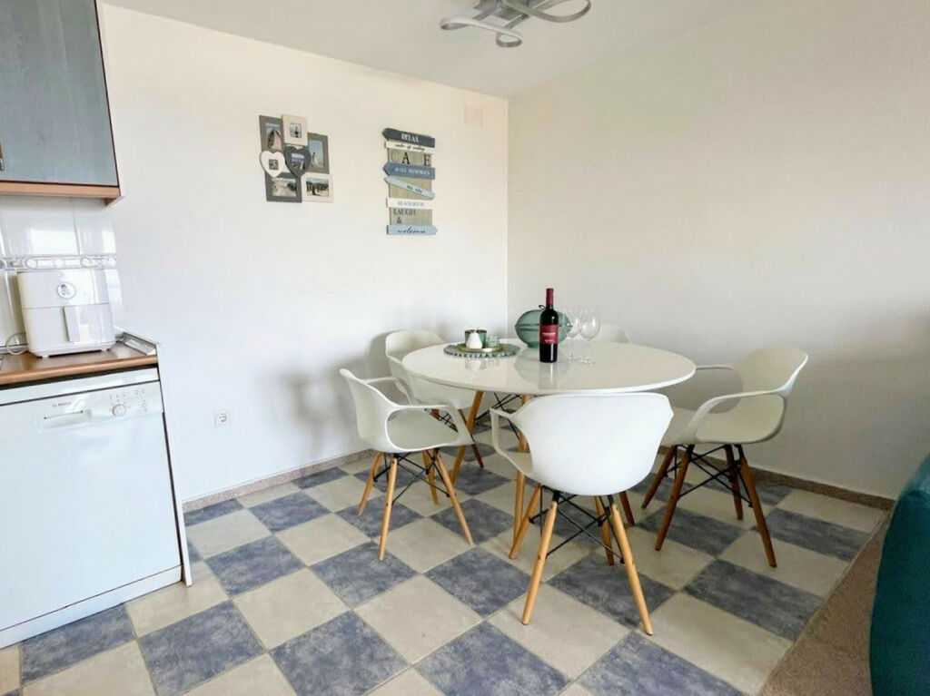 Middle Floor Apartment El Campello Alicante - image 8