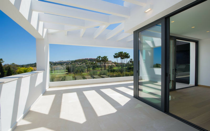 Detached Villa Nueva Andalucía Málaga - image 8