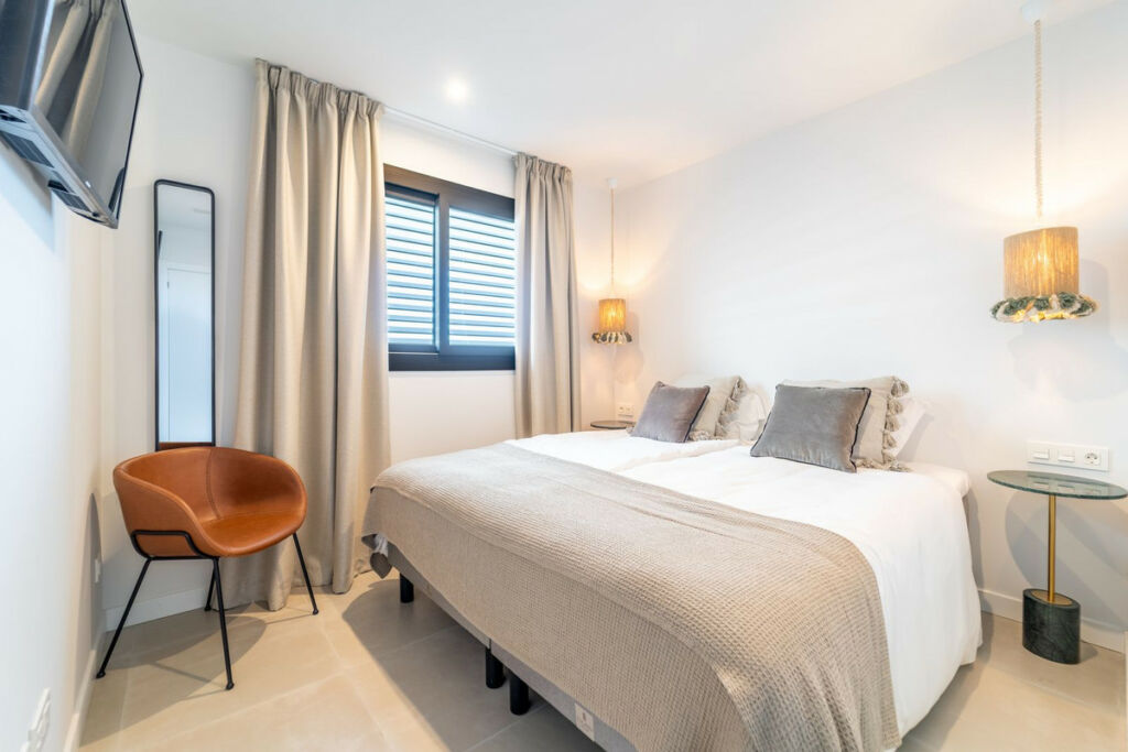 Top Floor Apartment Fuengirola Málaga - image 8
