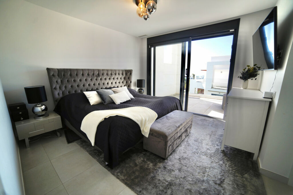 Townhouse Estepona Málaga - image 8