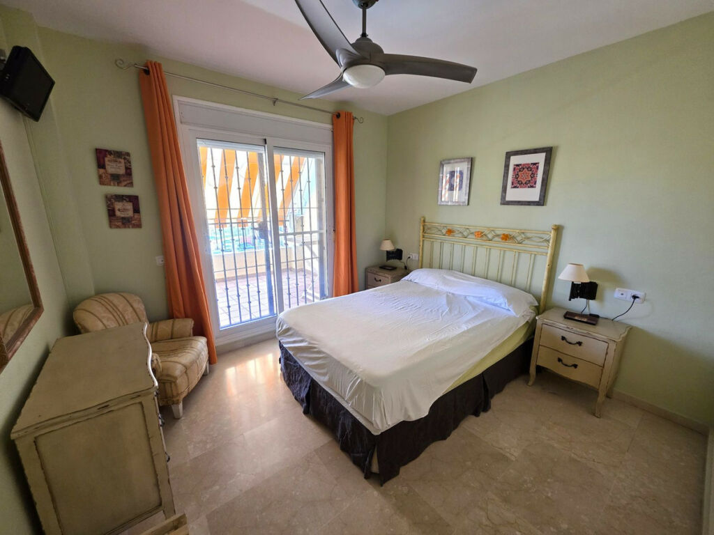 Ground Floor Apartment Riviera del Sol Málaga - image 8