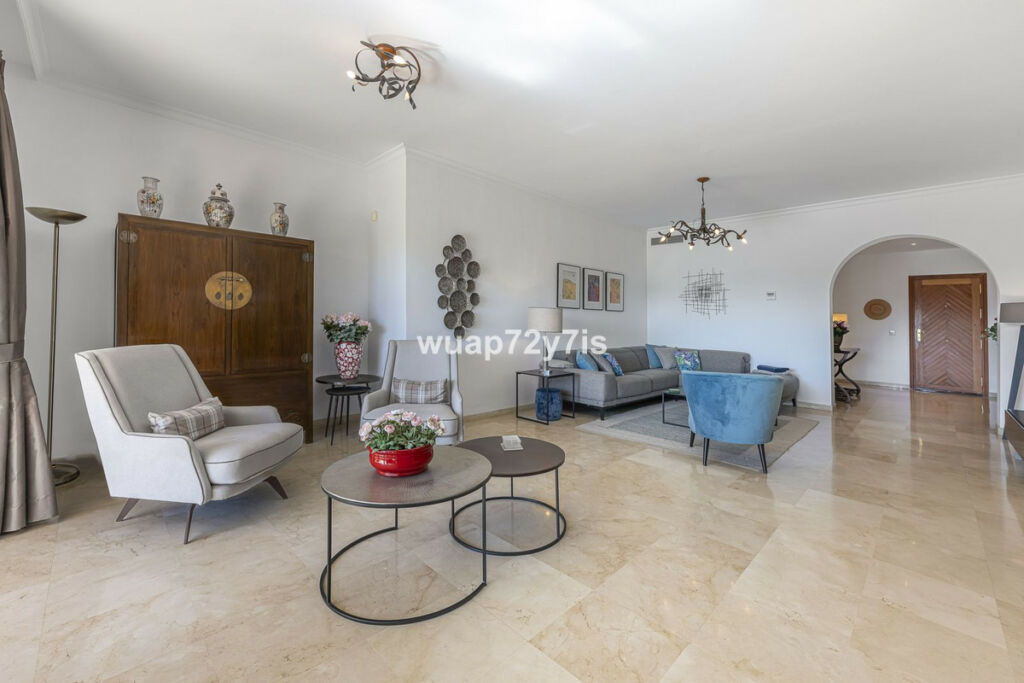 Ground Floor Apartment Estepona Málaga - image 8
