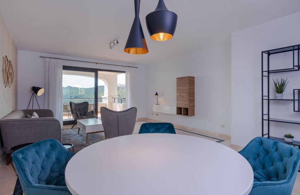 Middle Floor Apartment Casares Playa Málaga - image 8