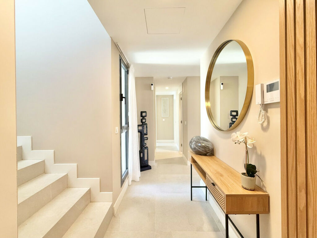 Penthouse Cabopino Málaga - image 8