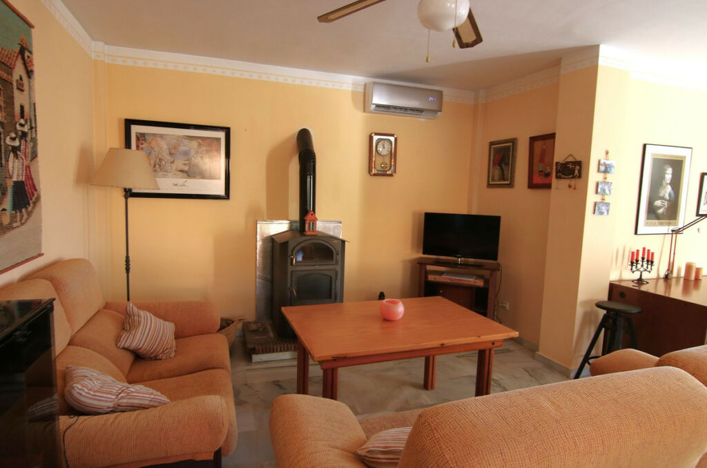 Detached Villa Coín Málaga - image 8