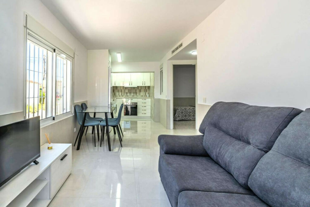 Bungalow Torrevieja Alicante - image 8