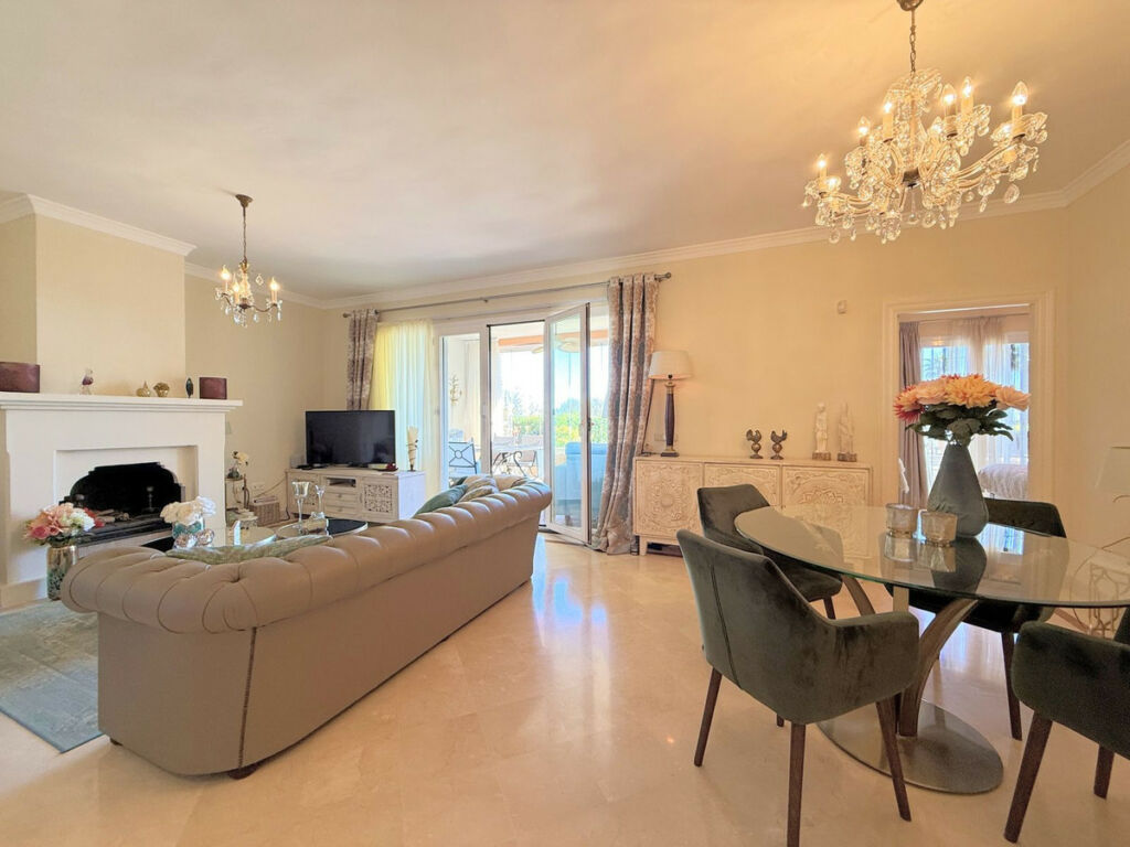 Ground Floor Apartment Casares Playa Málaga - image 8