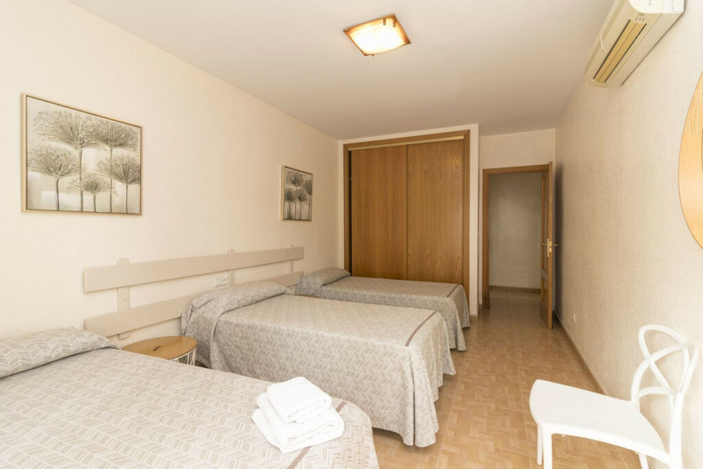 Middle Floor Apartment Fuengirola Málaga - image 8