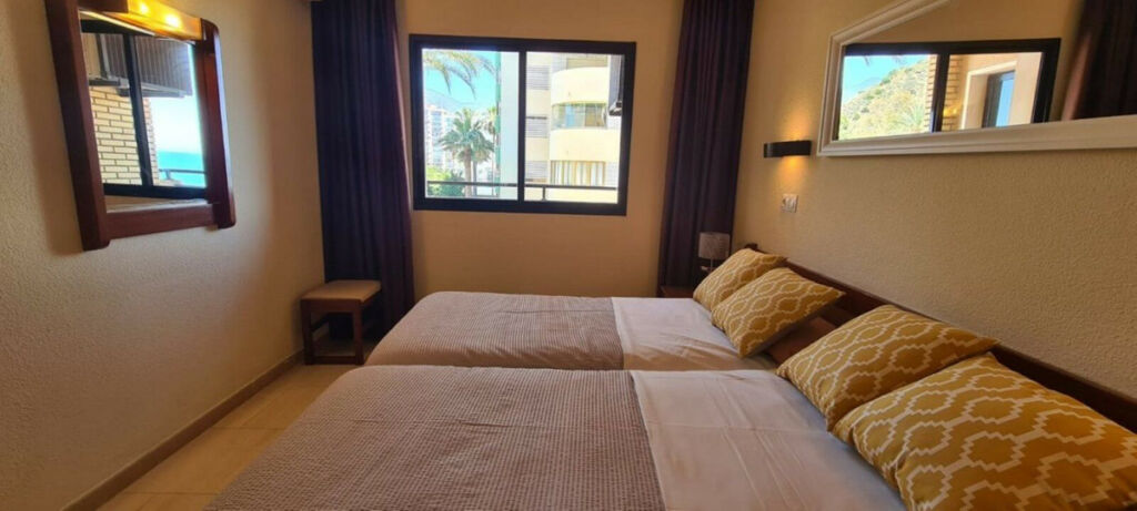 Middle Floor Apartment Fuengirola Málaga - image 8