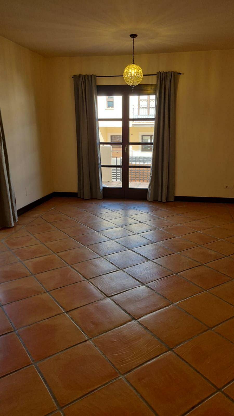 Townhouse Benahavís Málaga - image 10