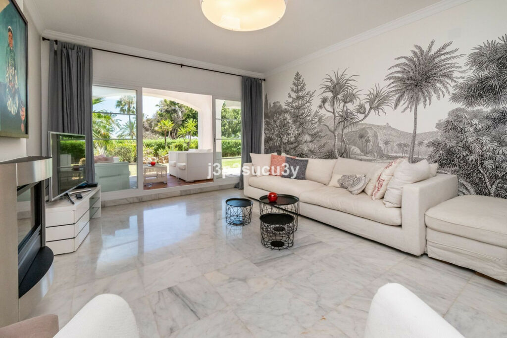 Ground Floor Apartment San Pedro de Alcántara Málaga - image 8