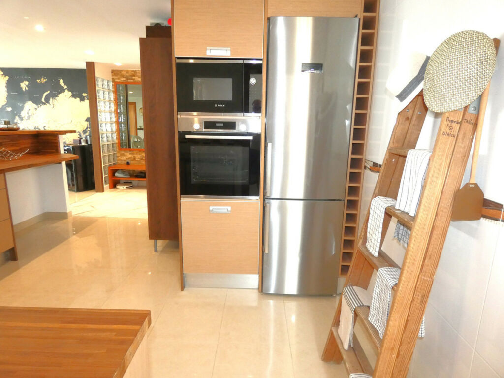 Middle Floor Apartment Torrevieja Alicante - image 8