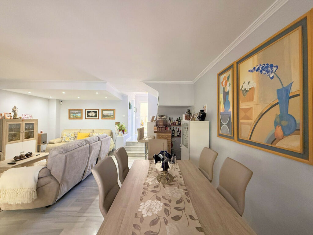 Townhouse Casares Playa Málaga - image 8