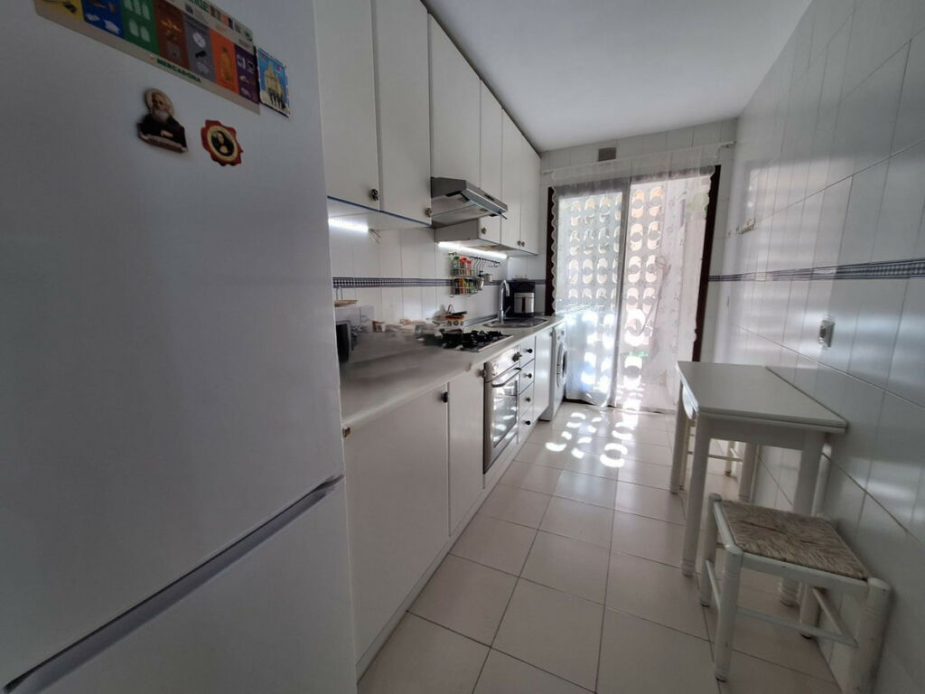 Middle Floor Apartment San Luis de Sabinillas Málaga - image 8