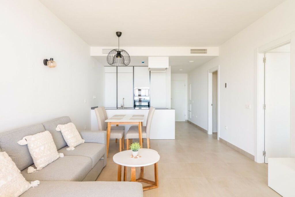 Middle Floor Apartment Fuengirola Málaga - image 8