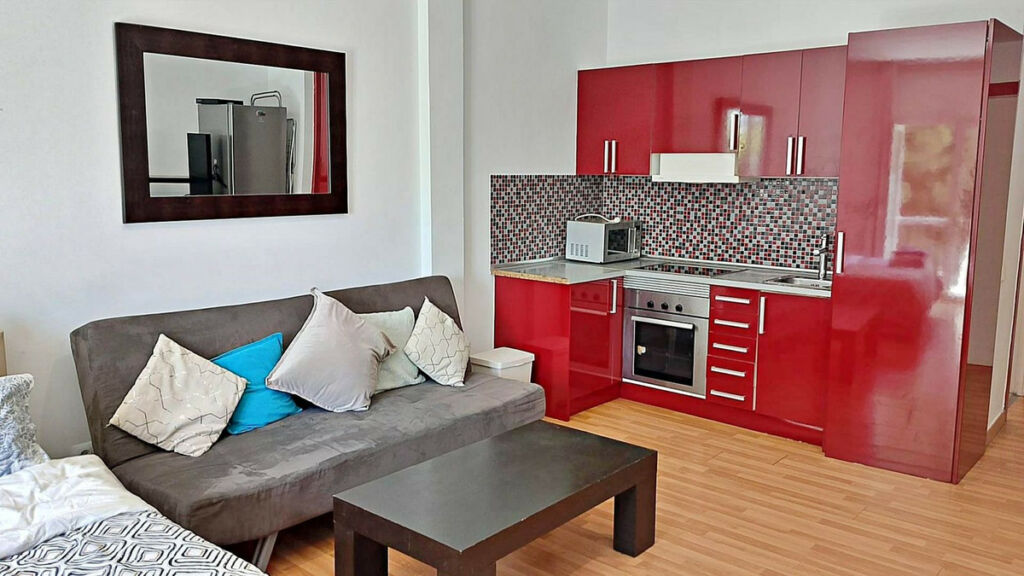 Middle Floor Studio Puerto Banús Málaga - image 8