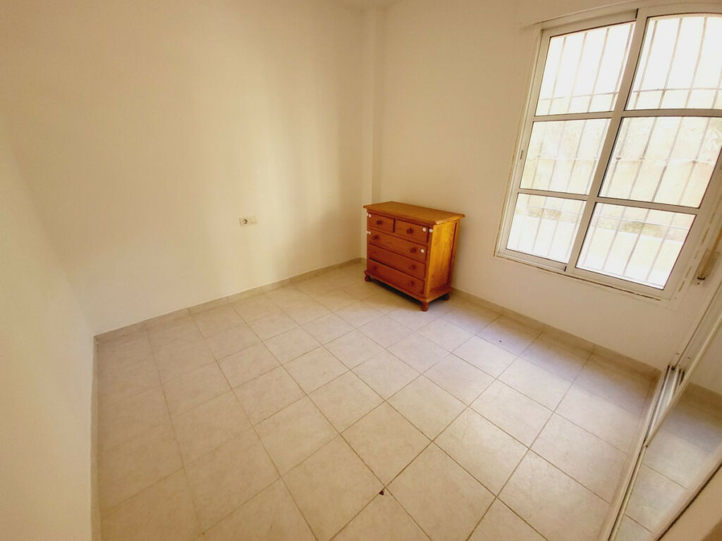Ground Floor Apartment El Faro Málaga - image 8