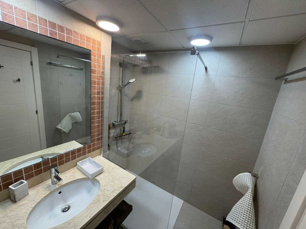 Ground Floor Apartment Estepona Málaga - image 8