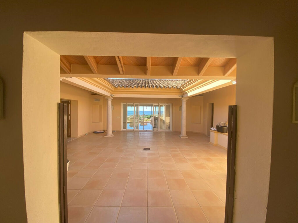 Detached Villa Elviria Málaga - image 9