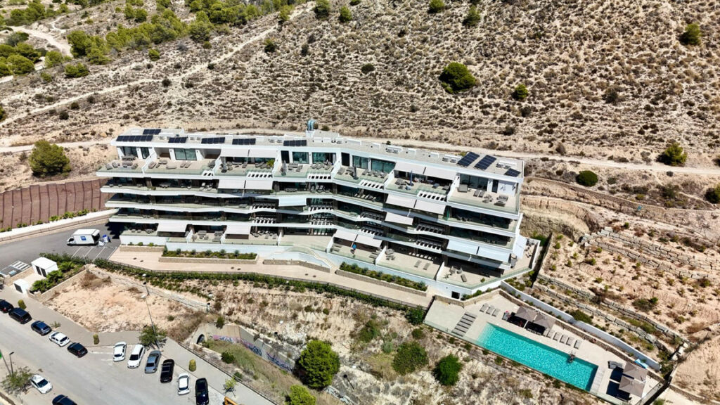 Middle Floor Apartment Villajoyosa Alicante - image 8