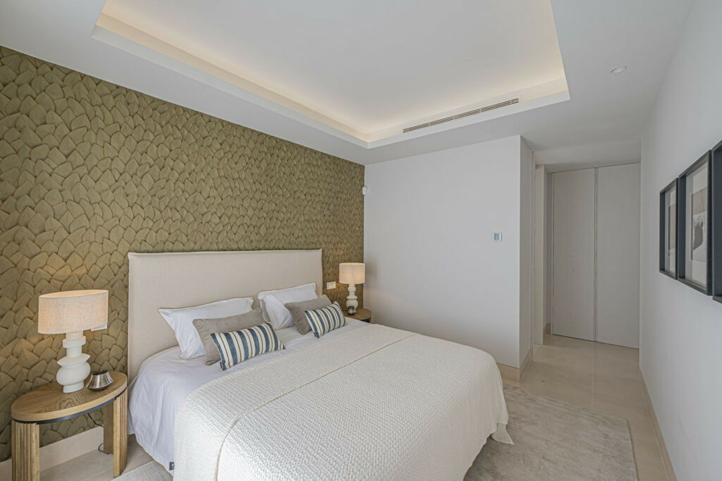 Detached Villa The Golden Mile Málaga - image 8