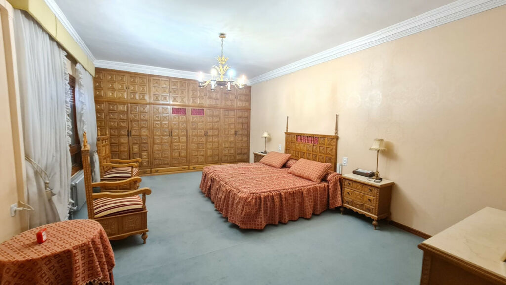 Townhouse Elda Alicante - image 8