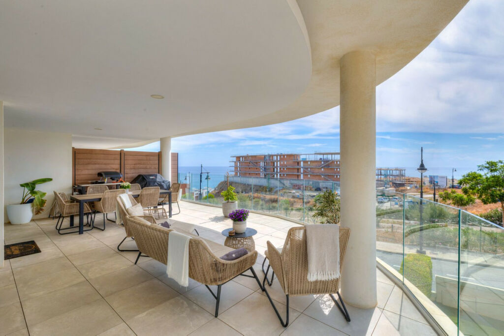 Middle Floor Apartment Fuengirola Málaga - image 8