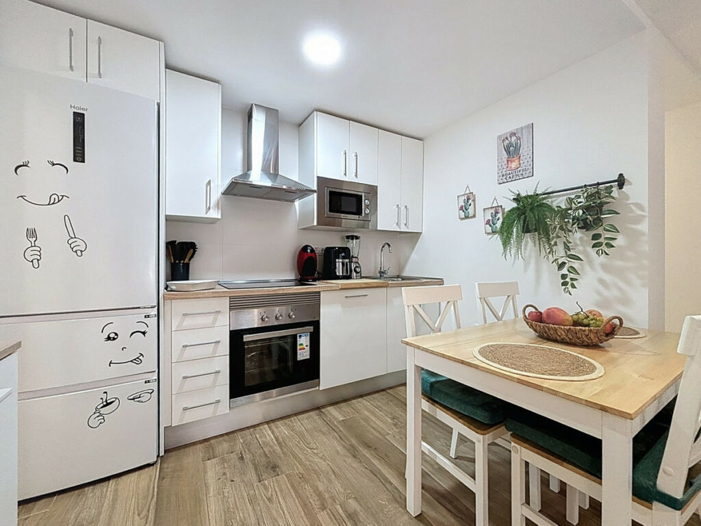 Middle Floor Apartment Torre del Mar Málaga - image 8
