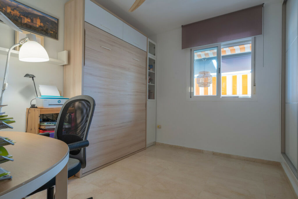 Penthouse El Pinillo Málaga - image 8